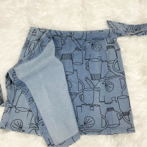 ANTHROPOLOGIE Lea & Viola Denim Wrap Skirt with Elephant Print Size Medium - Picture 2 of 9